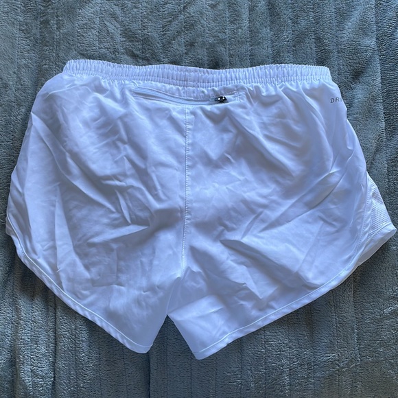 Brand new nike running shorts - Picture 2 of 2